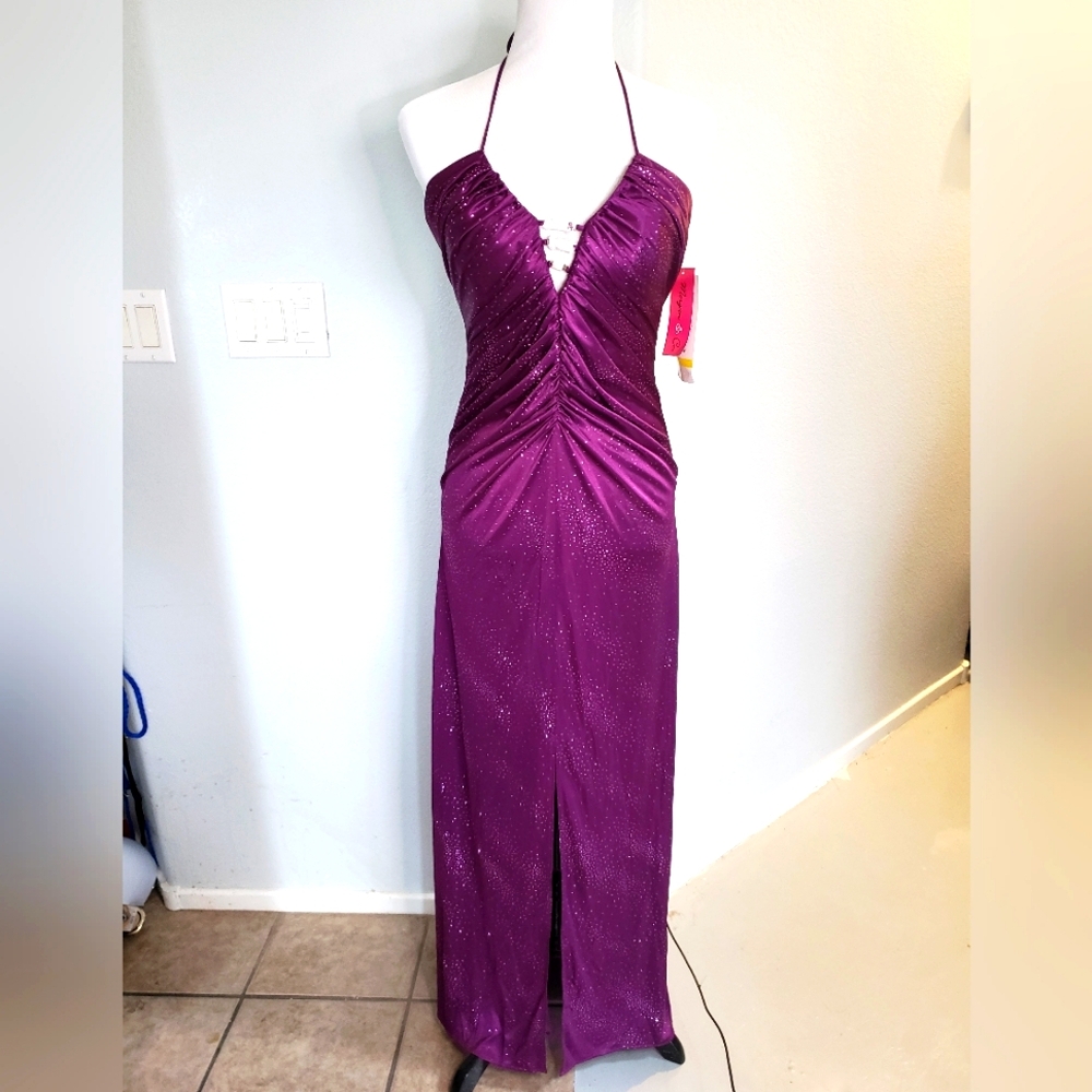 MORGAN & CO Very Sexy/Gorgeous/Sparkle/Rhinestone Plunging Purple Gown Sz M NWT